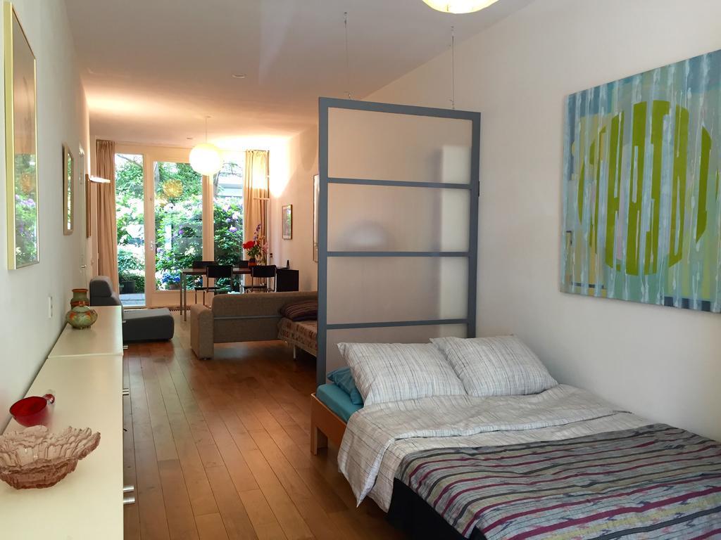 Bed & Breakfast Studio Garden View *